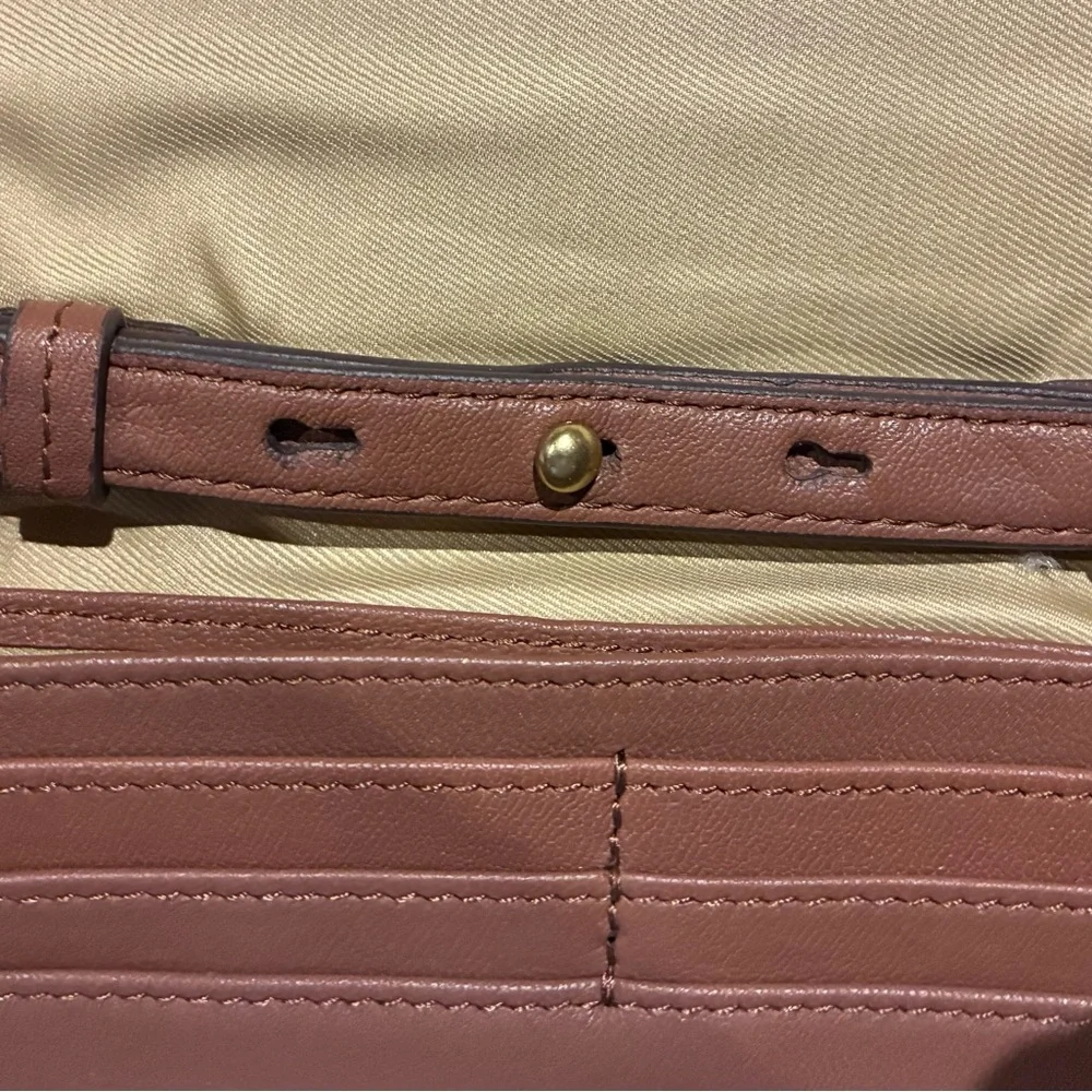 Lucky Brand Leather 2 IN 1 BAG - Picture 5 of 10